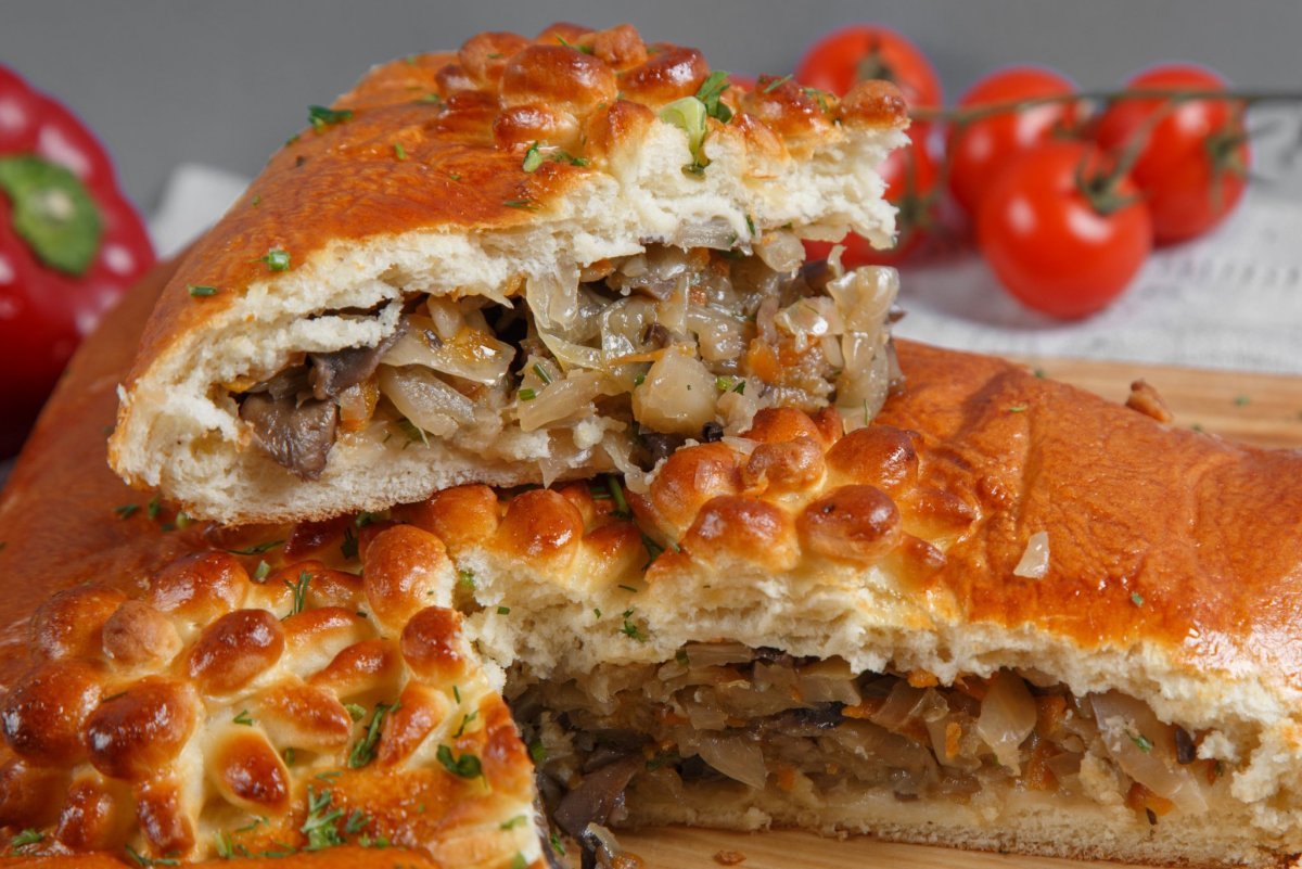 Шарлотка с капустой