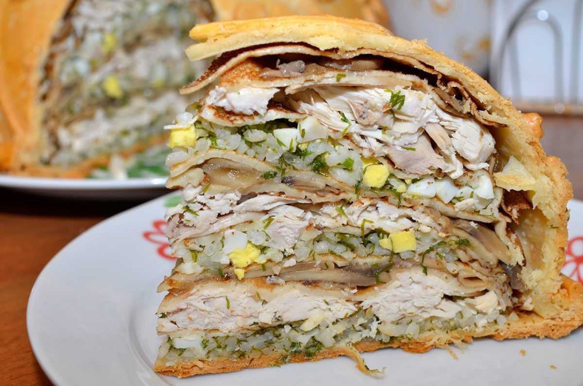 Блинный пирог курник