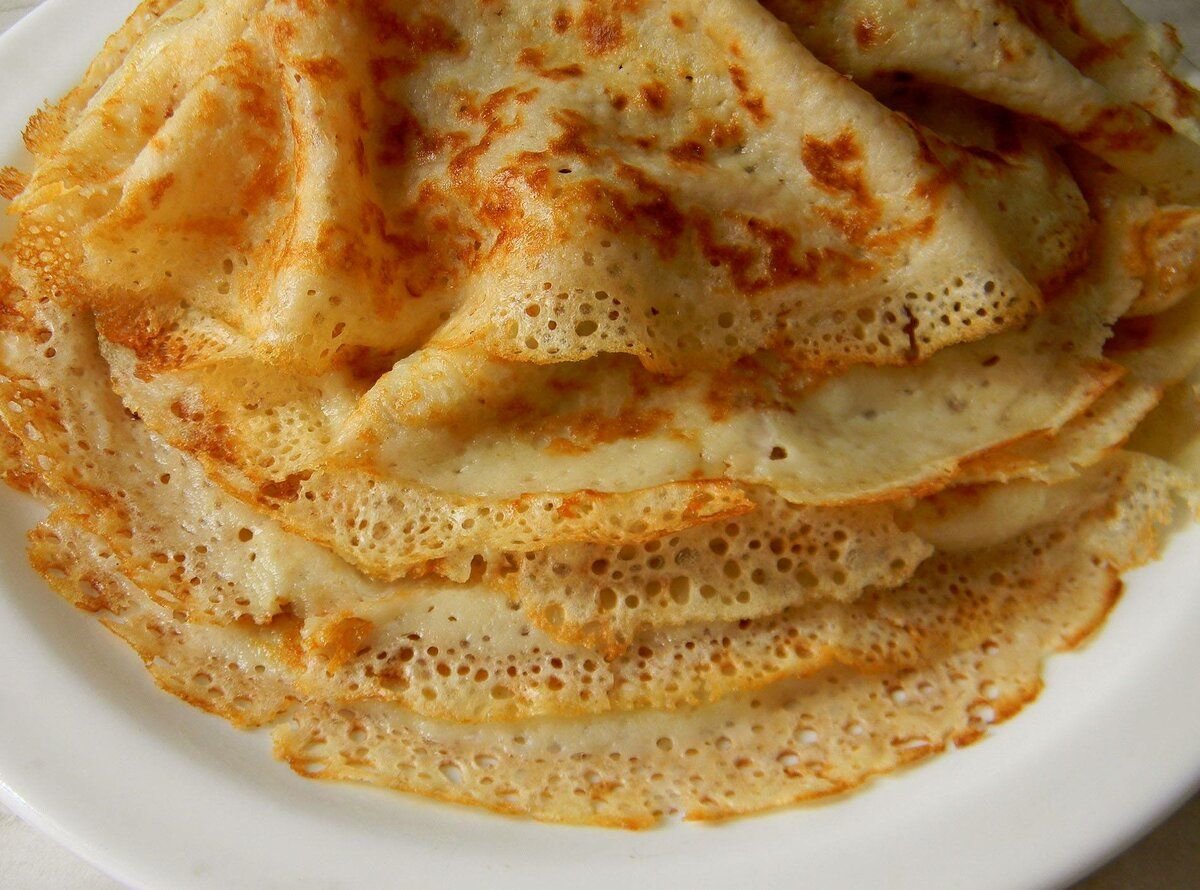 Вкусные блины на молоке с дырочками