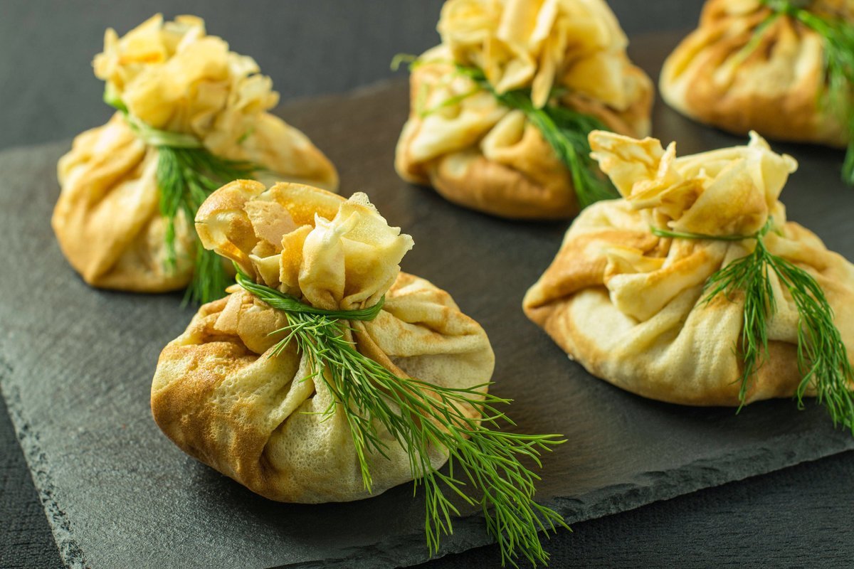 Фуршетные закуски из блинов