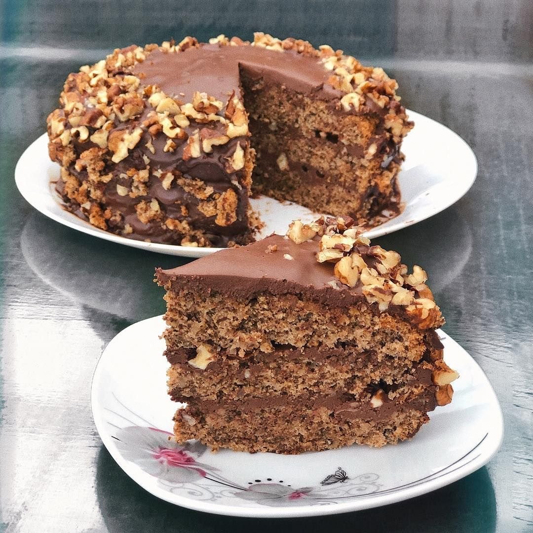 Банановый кекс с орехами