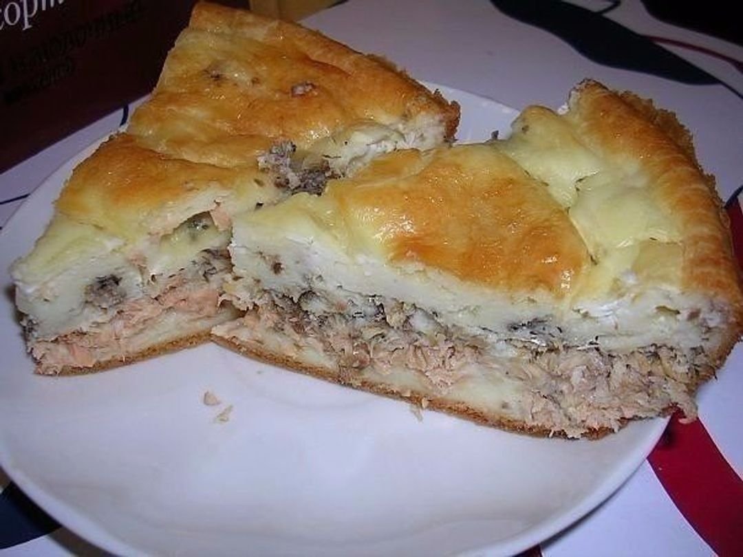 Пирог с рыбой сайра