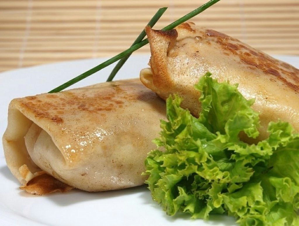 Блинчики с грибами и сыром