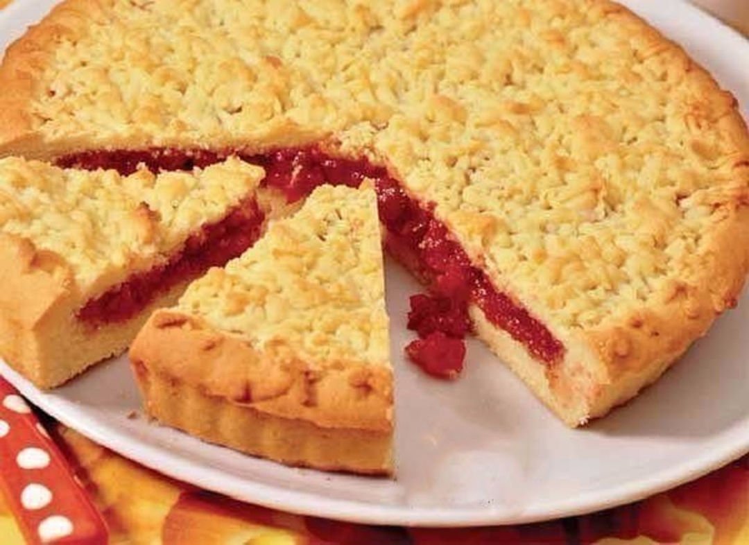 Шарлотка с тертыми яблоками