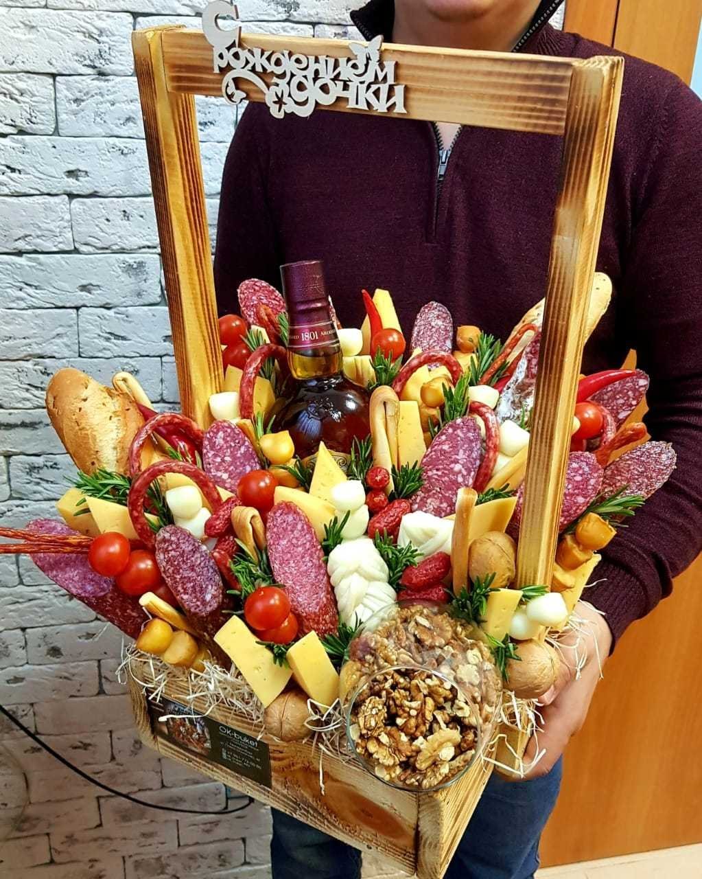 Букет из колбасы и сыра