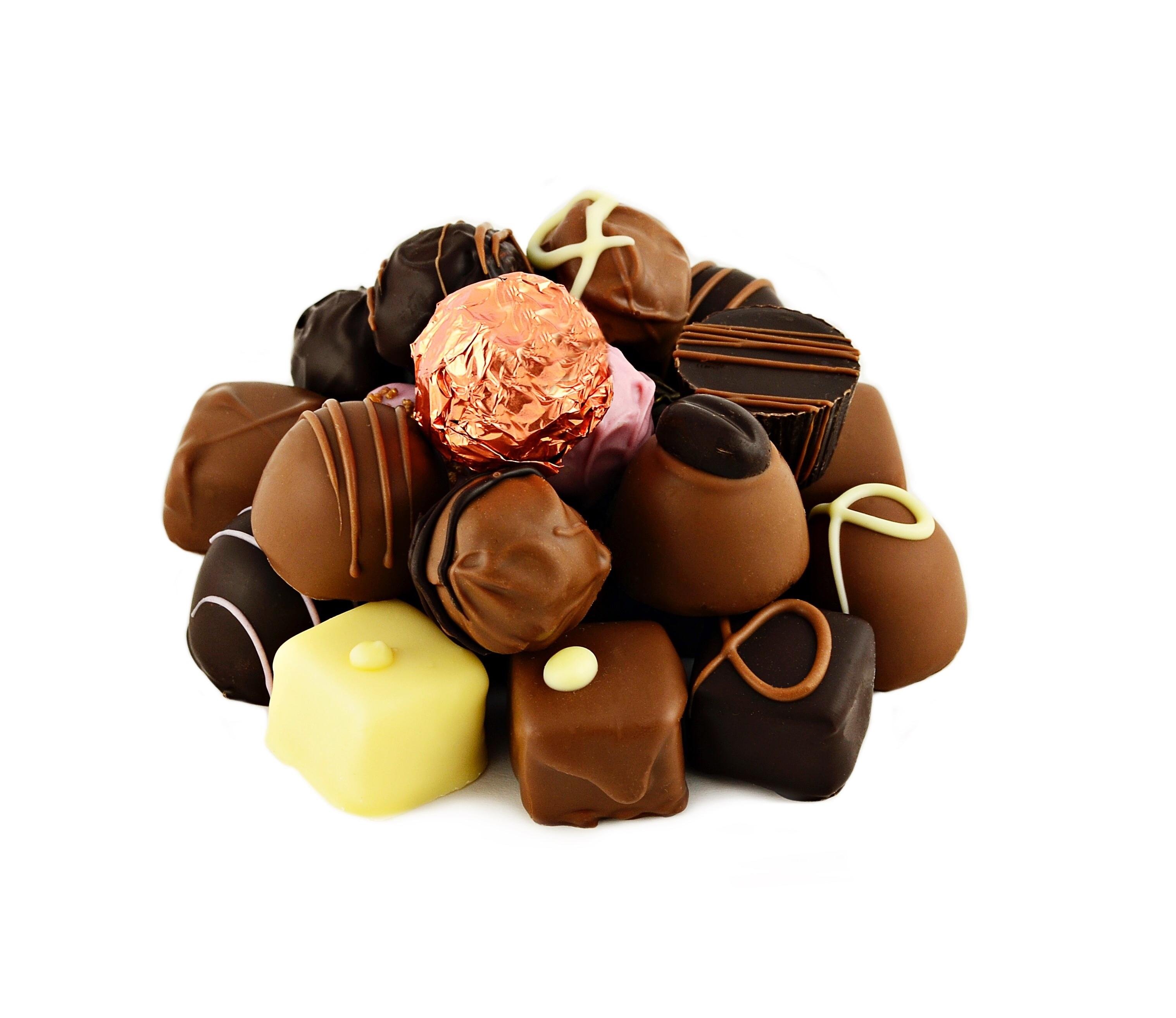 Выбрать конфеты шоколадные. Шоколад конфеты. Шоколадные конфеты на английском. Конфеты шоколадные hand made. Конфеты Экологичные.
