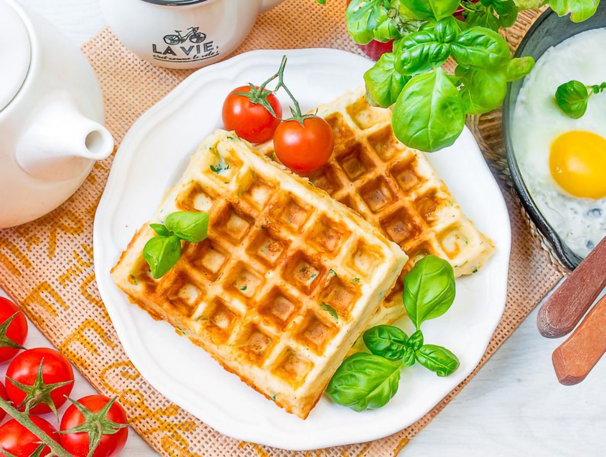 Вафли с сыром и зеленью