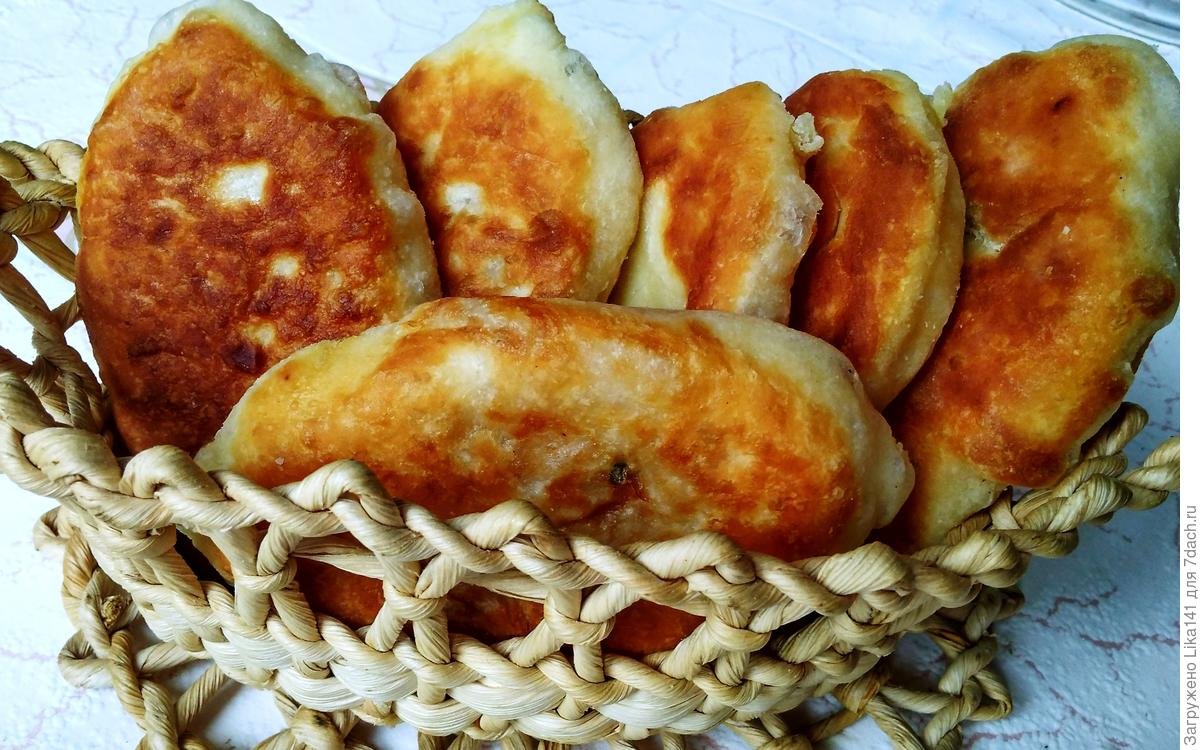 Пирожки с картошкой жареные