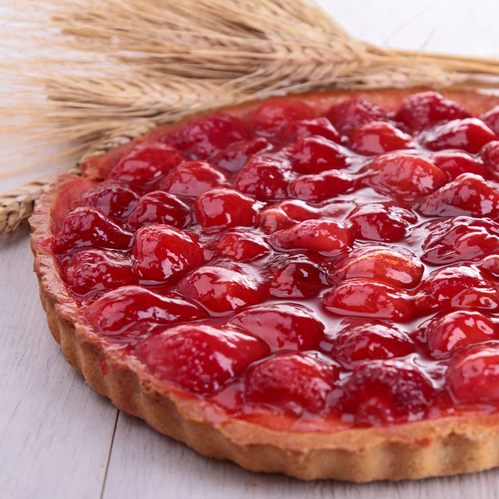 Шарлотка с клубникой