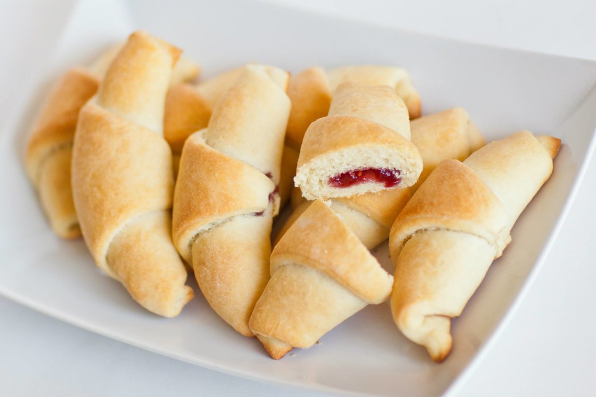 Красивые булочки с маком
