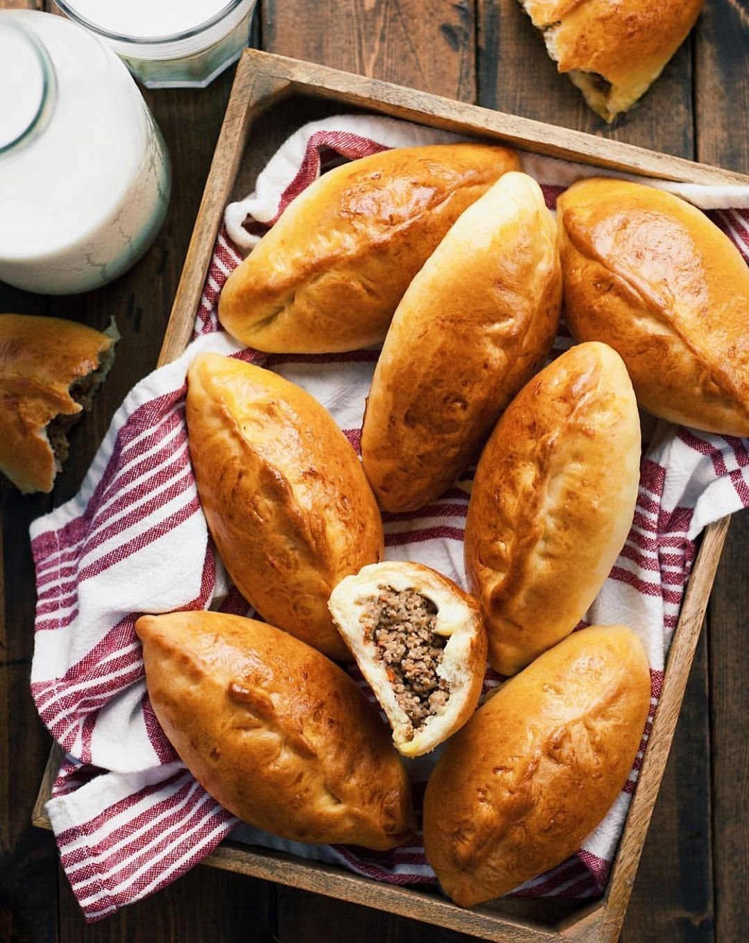 Пирожки печеные красивые