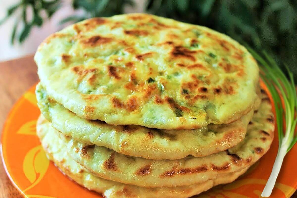 Сырные блинчики с зеленью