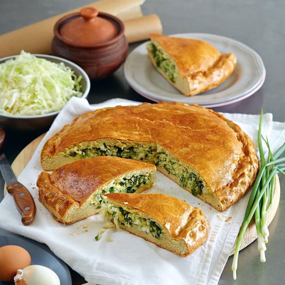 Пирог с капустой и яйцом