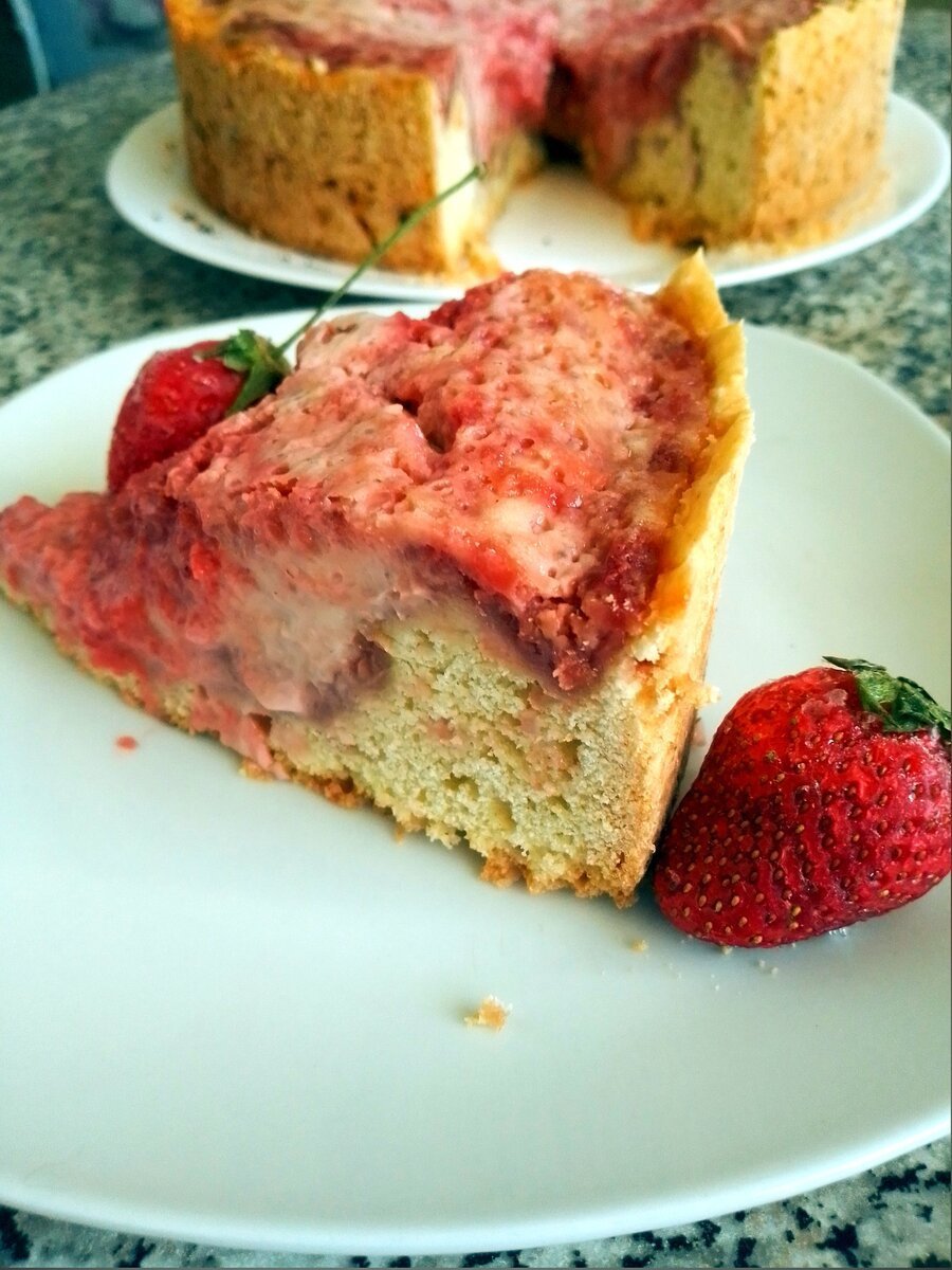 Пирог из замороженной клубники