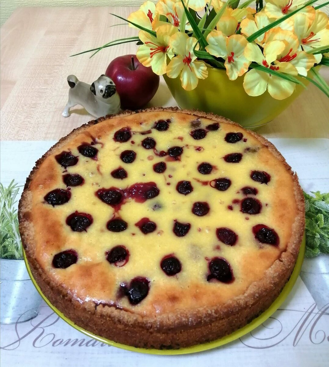 Заливной пирог с ягодами