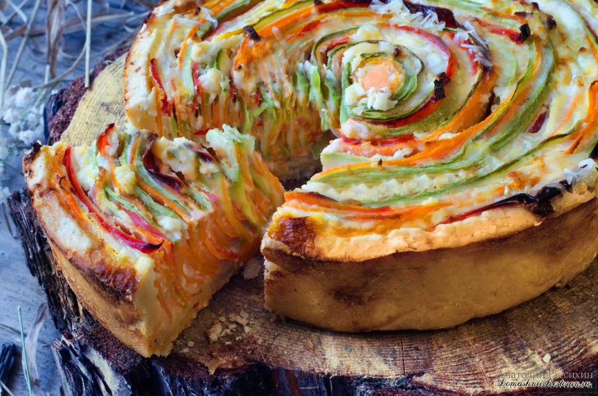 Красивый овощной пирог