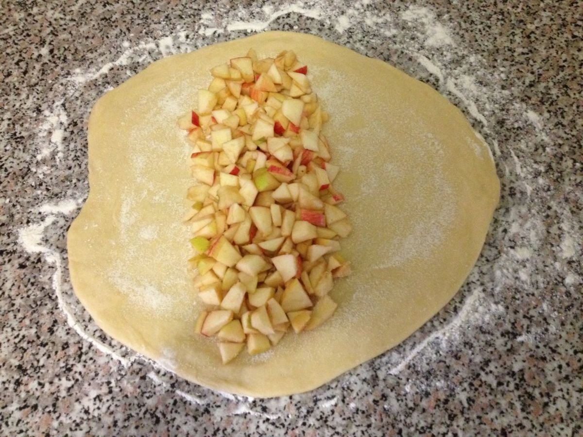 Рецепт начинки из свежих яблок. Яблочная начинка для пирога. Начинка из яблок для пирога. Начинка из яблок для пирожков. Яблочная начинка для пирогов.