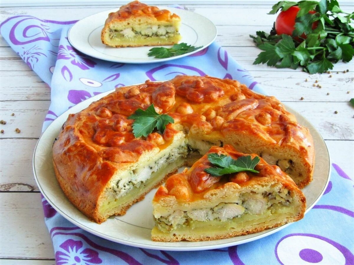 Пирог с курицей и картофелем