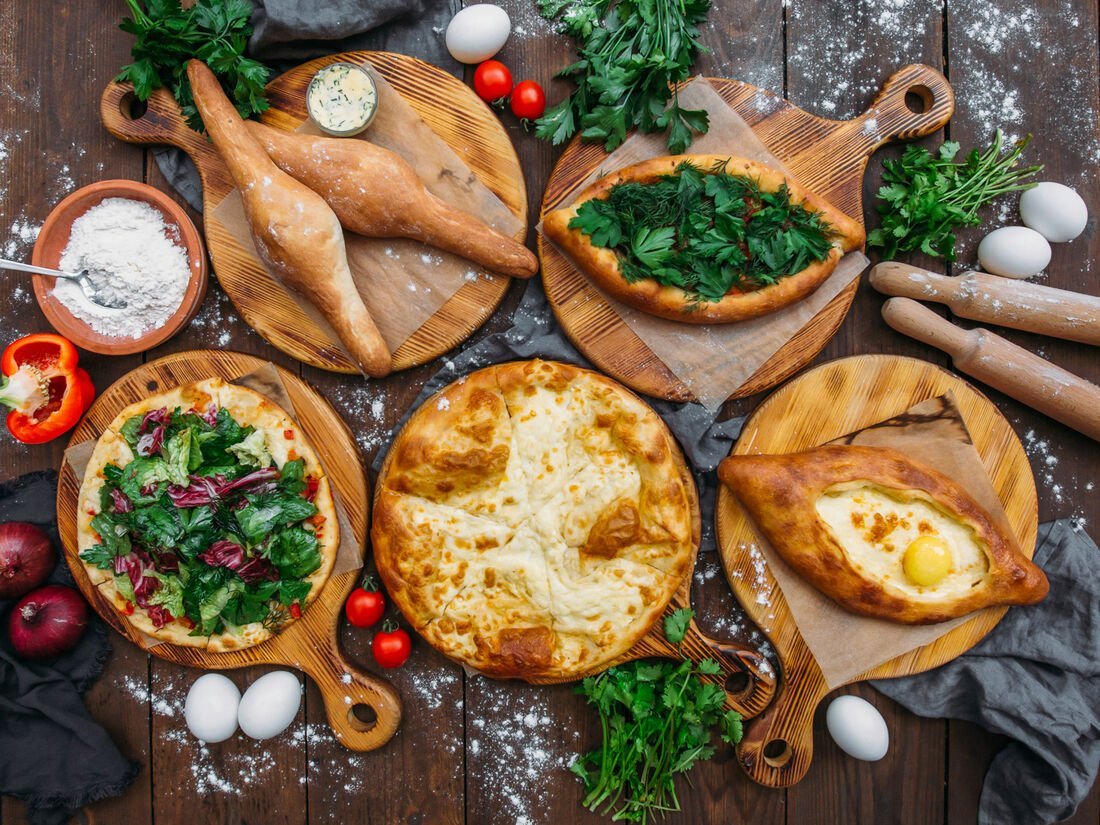 Хинкали и хачапури
