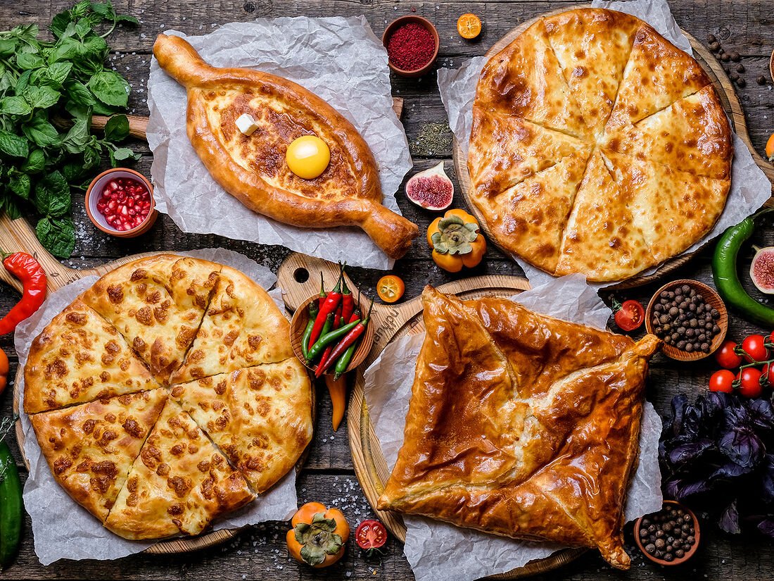 Хачапури по мегрельски и по аджарски