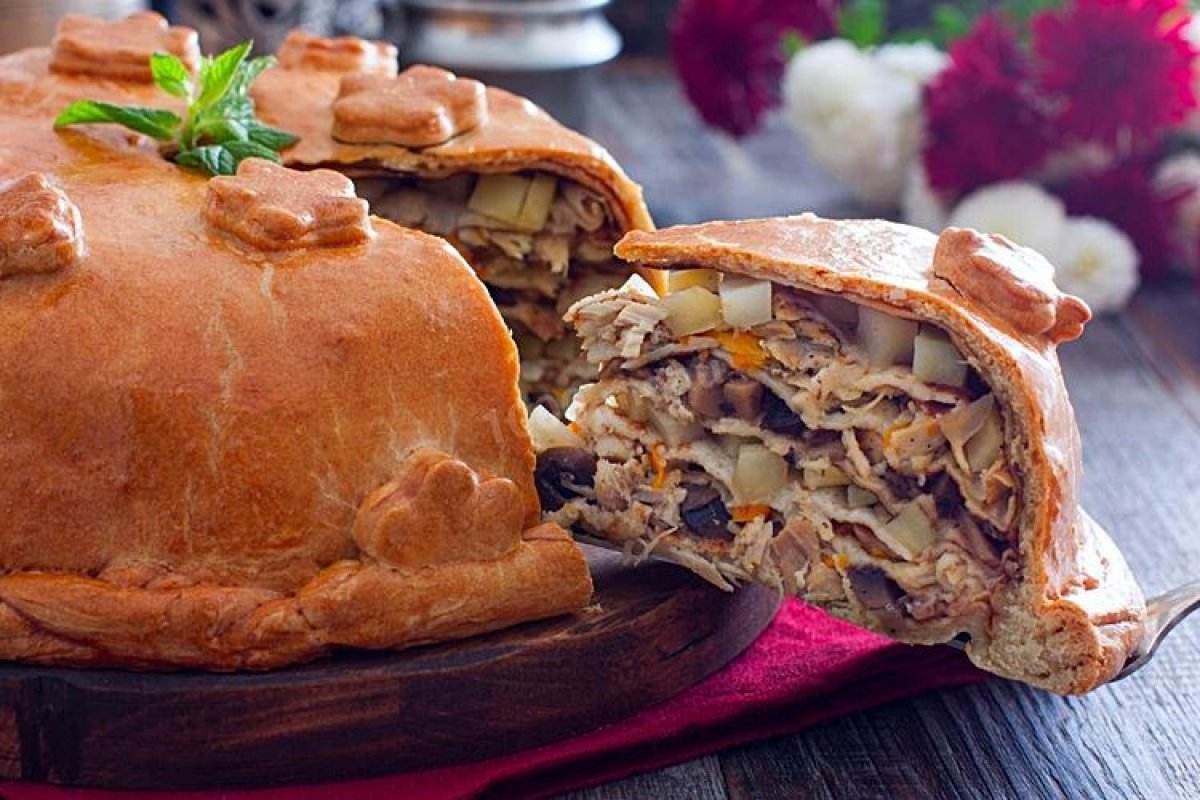 Блинный пирог курник