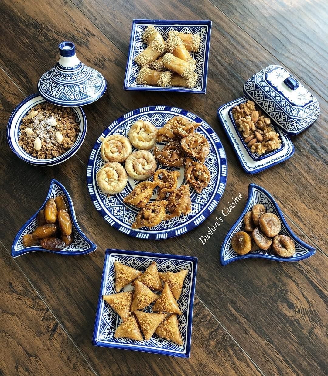 Печенье из миндальной муки и пасты с кунжутом