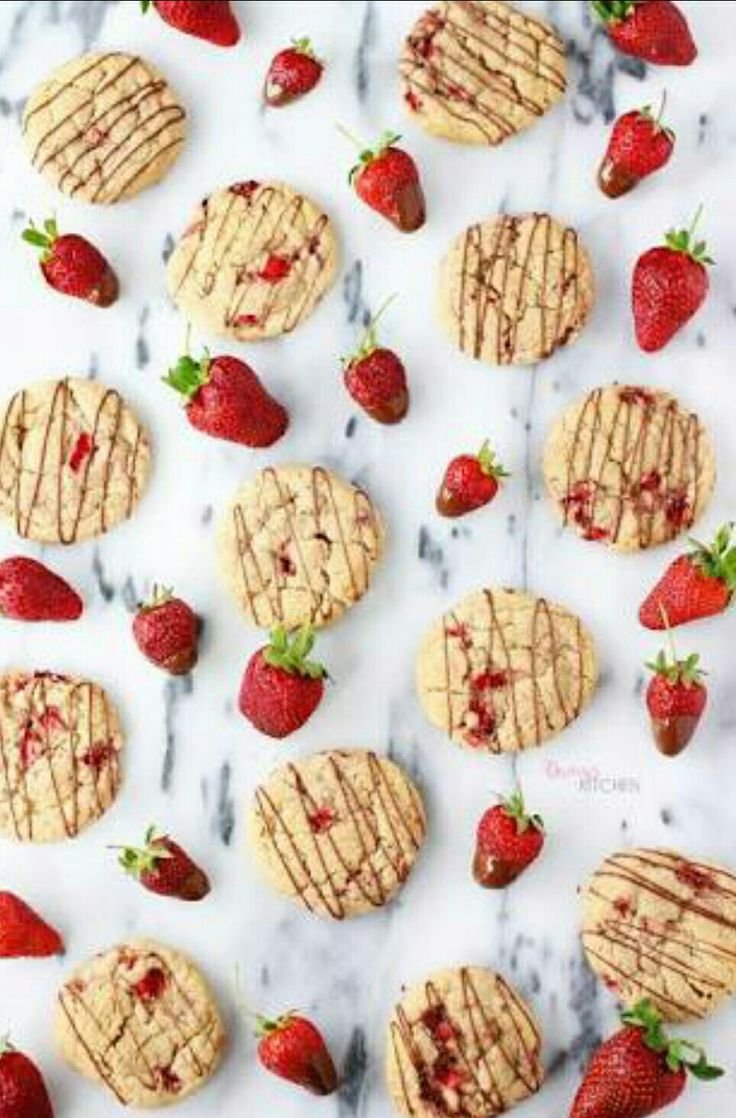 Lovely печенье с клубникой