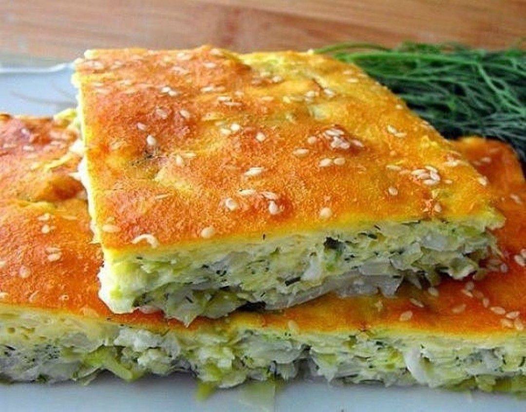 Пирог шарлотка с капустой