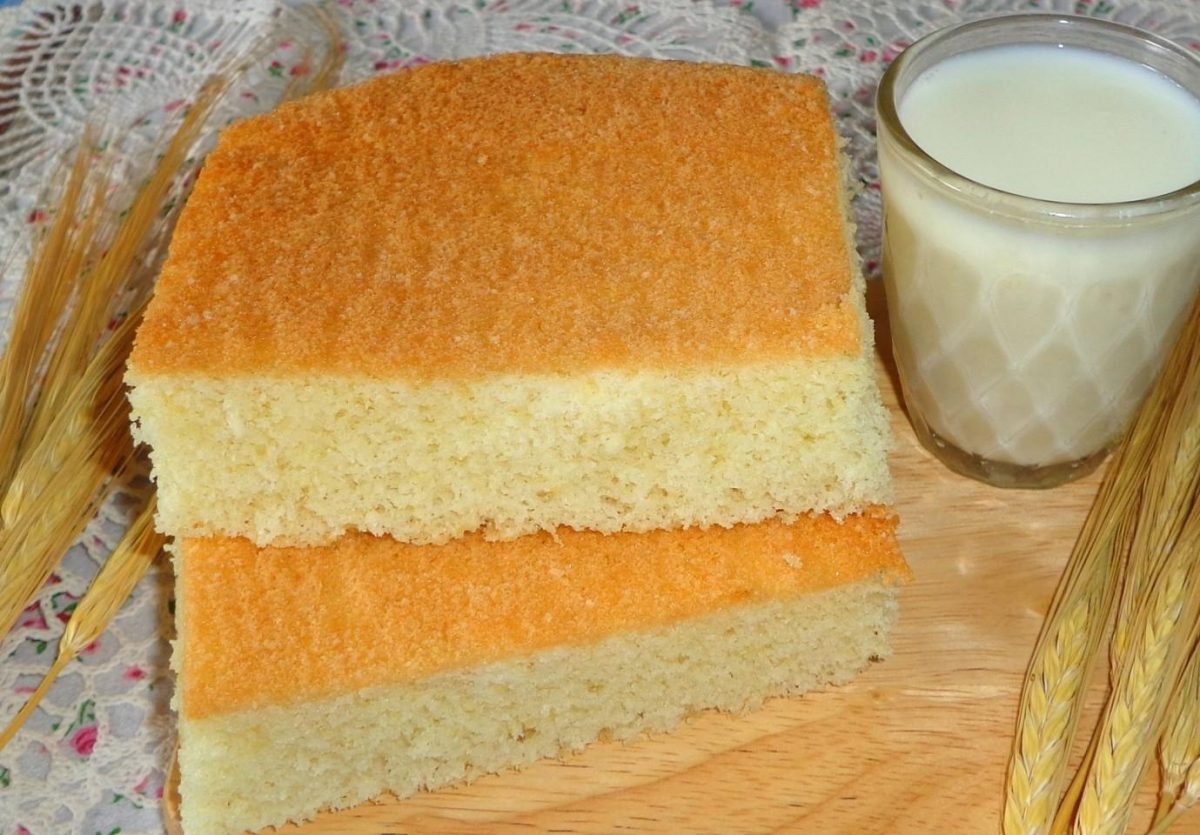 Шарлотка с яблоками в мультиварке