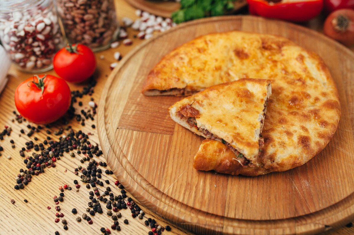 Кубдари хачапури с мясом