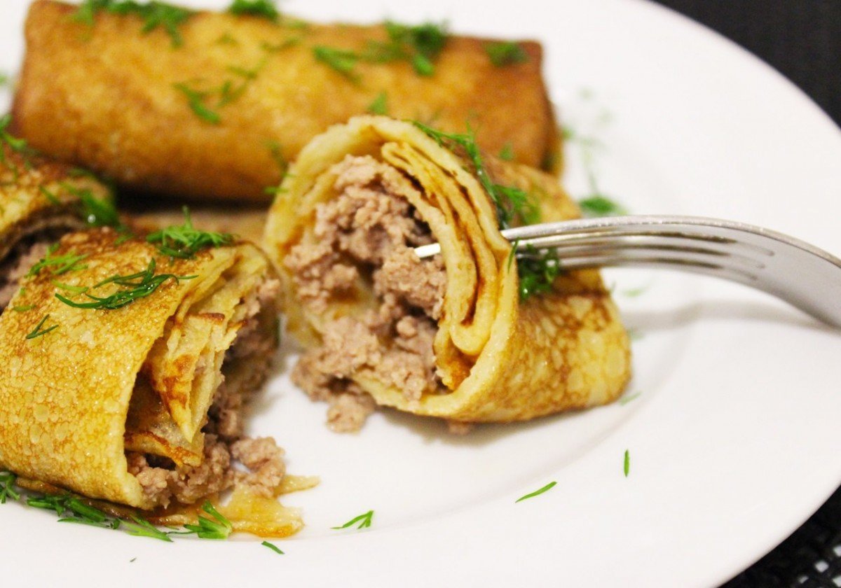 Курица шкура фаршированная блинами
