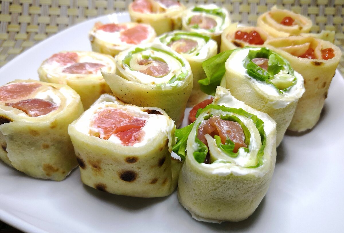 Рулет с творожным сыром