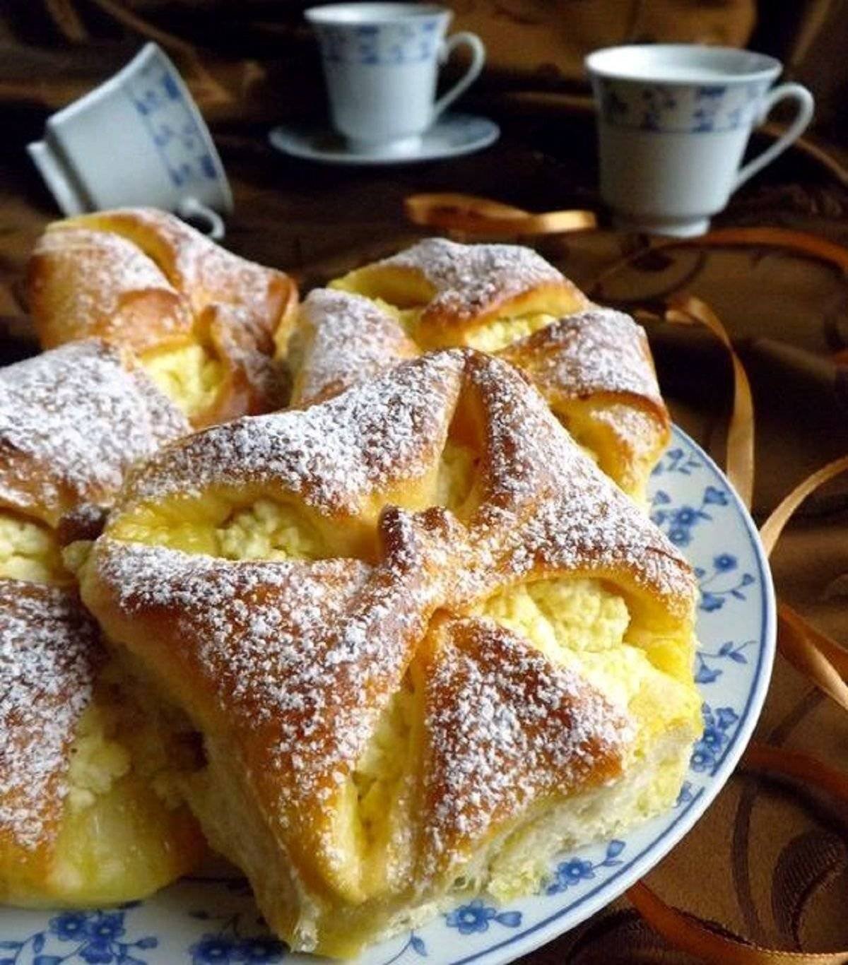 Клубничная шарлотка