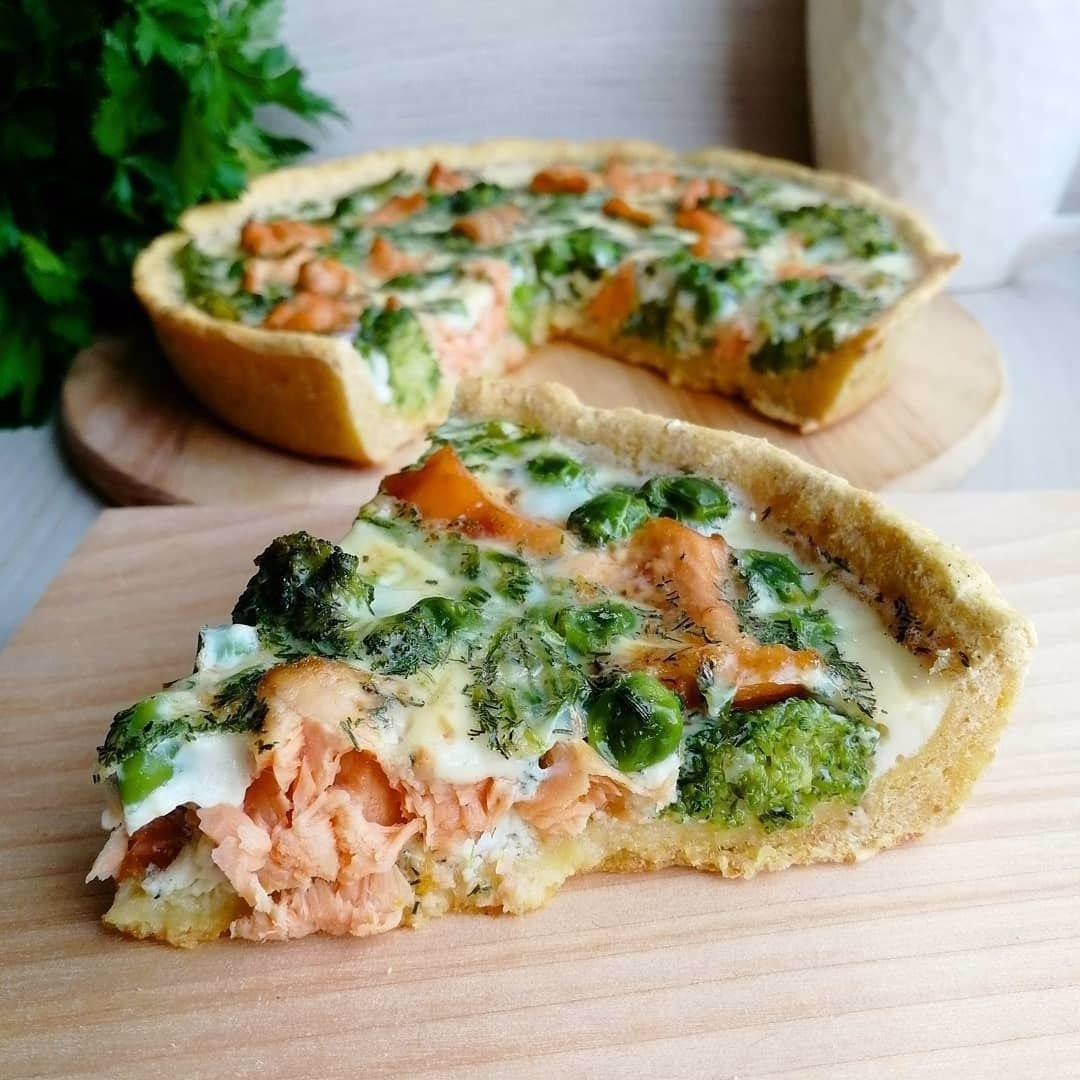 КИШ С рыбой и брокколи