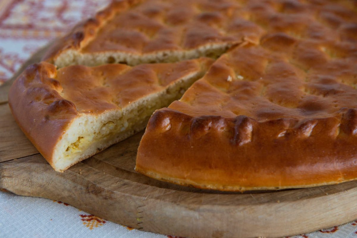 Шарлотка с ягодами