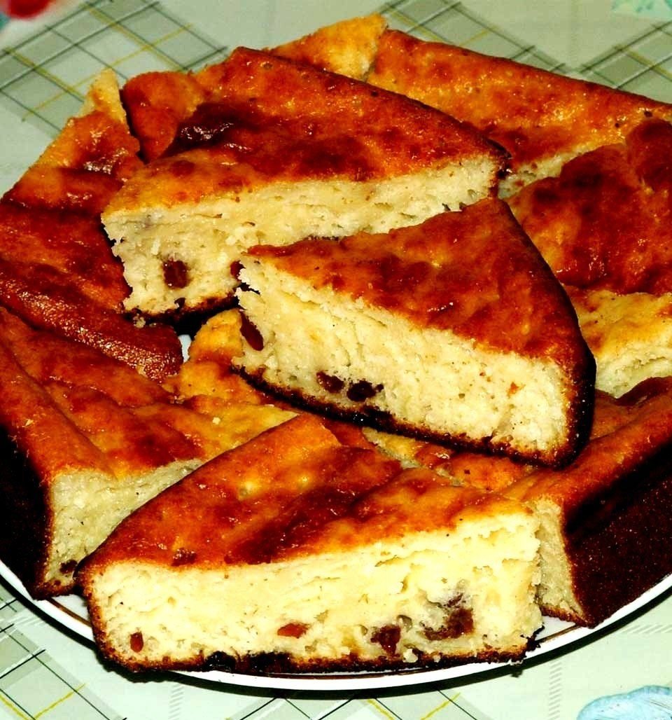 Манник с изюмом на кефире