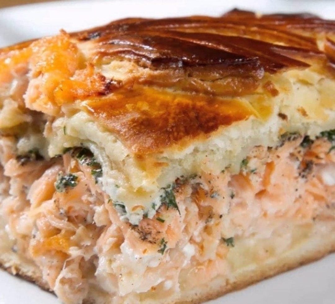 Картофельный пирог с рыбой
