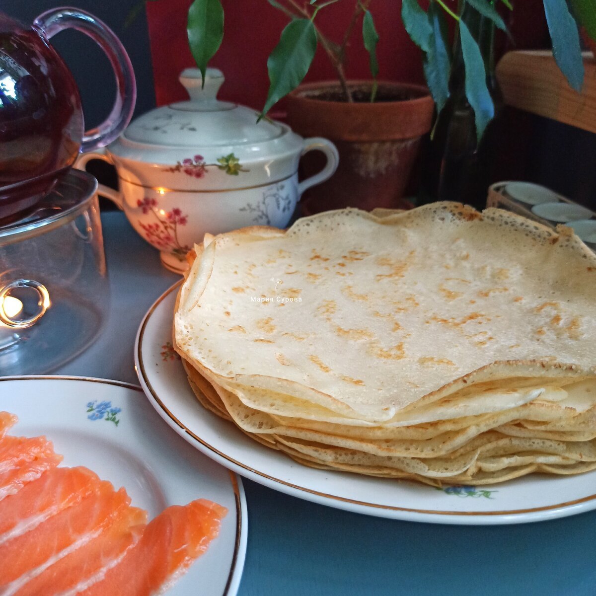 Тонкие блины на воде с дырочками