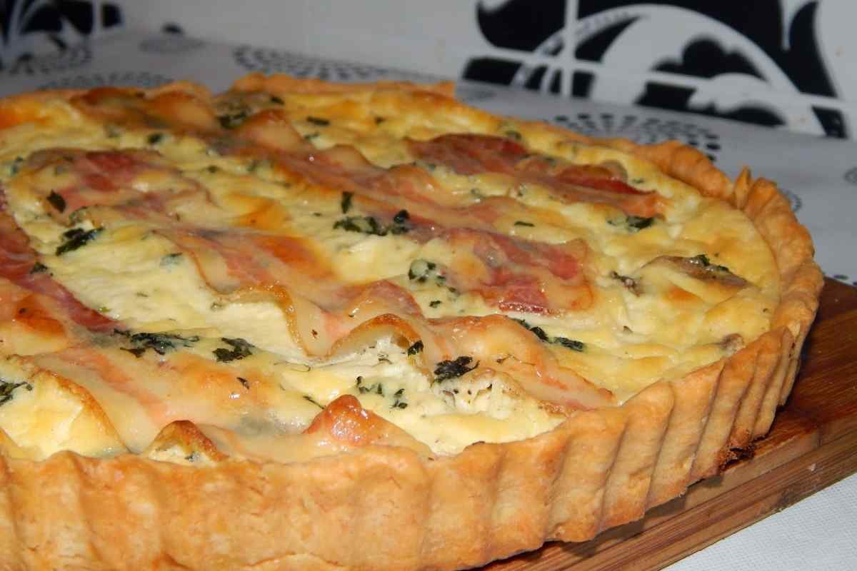 Пирог с грибами и сыром
