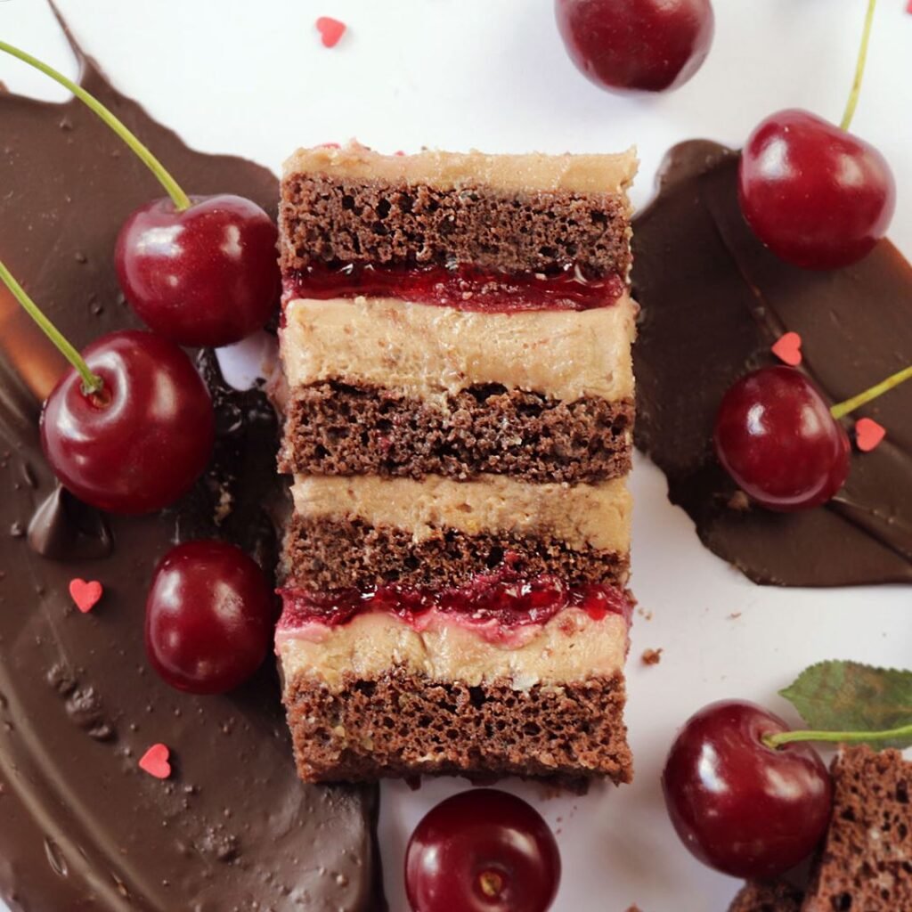 Cheeseberry торт черный лес