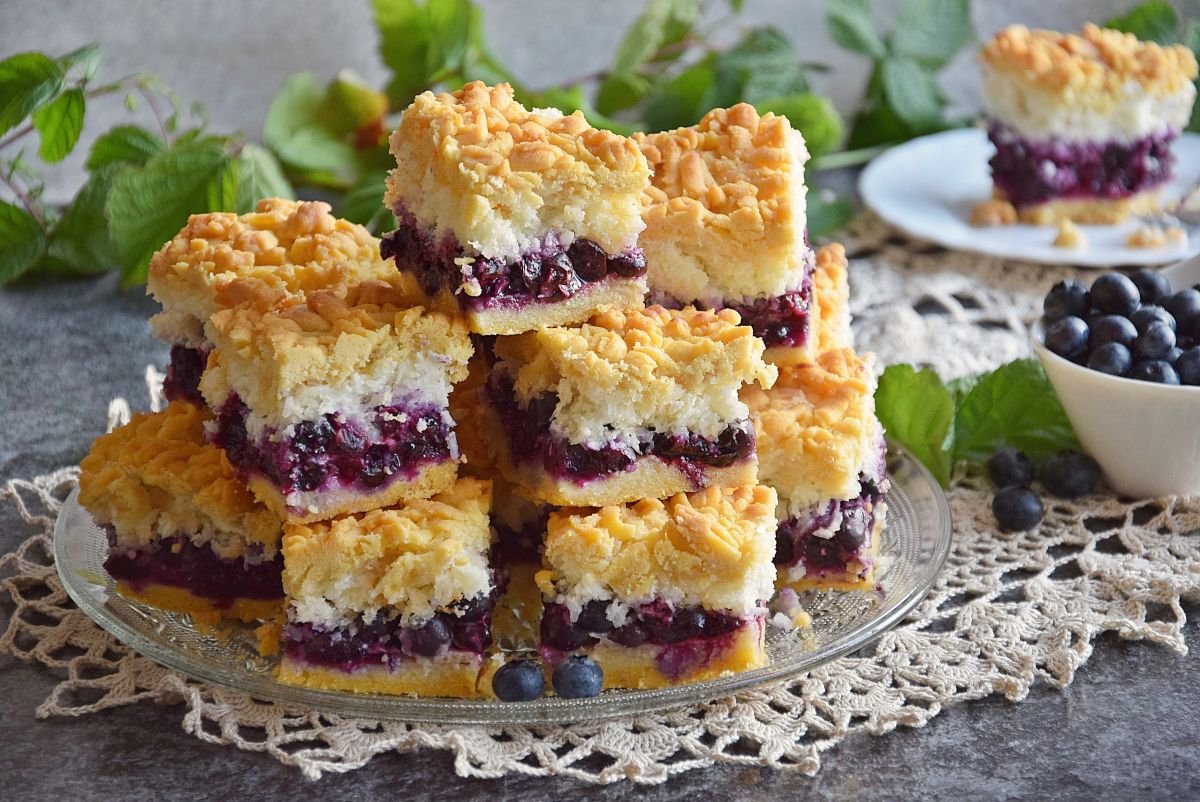 Черничный песочный пирог