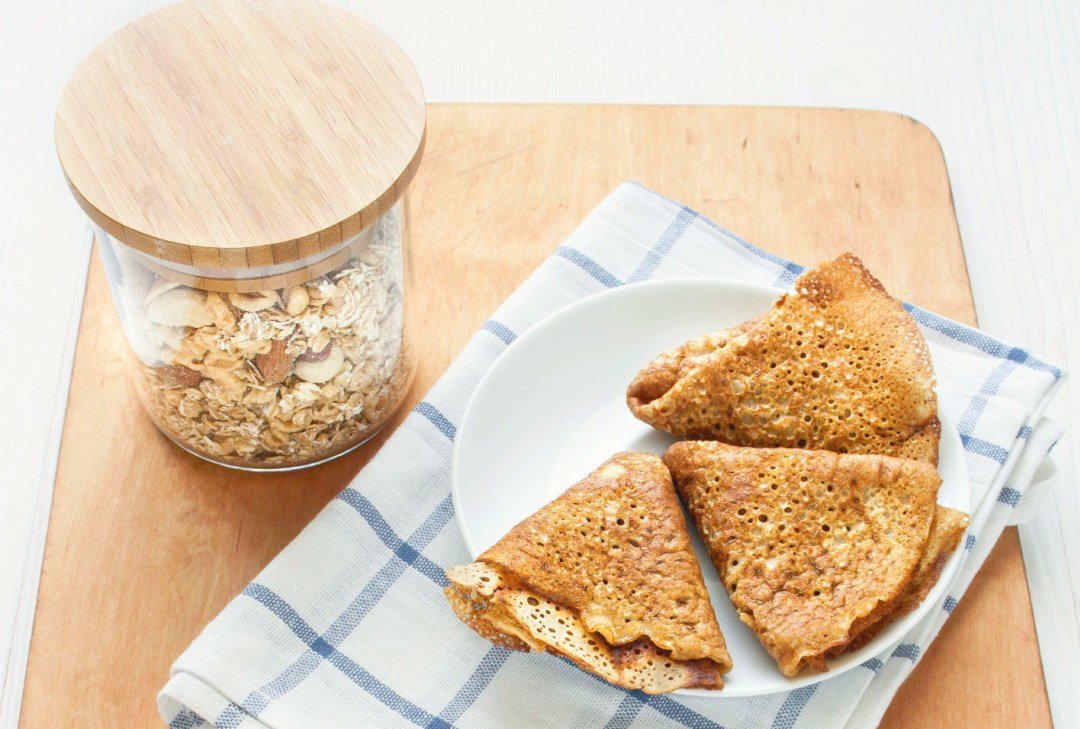 Блины с творогом и яблоками