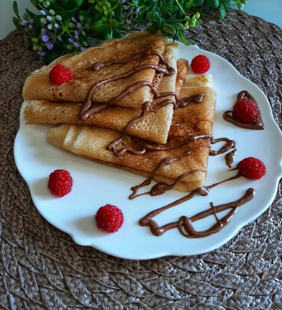 Блины с яблоком и корицей