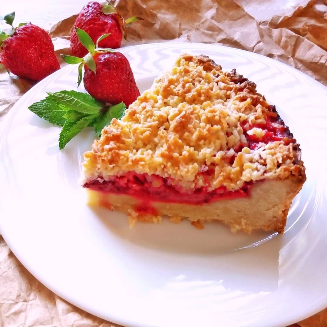 Пирог с морошкой
