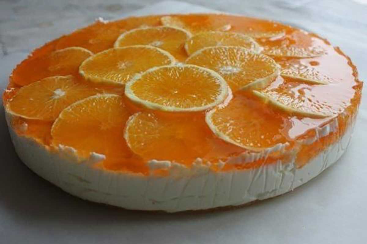 Из мандариновых корок