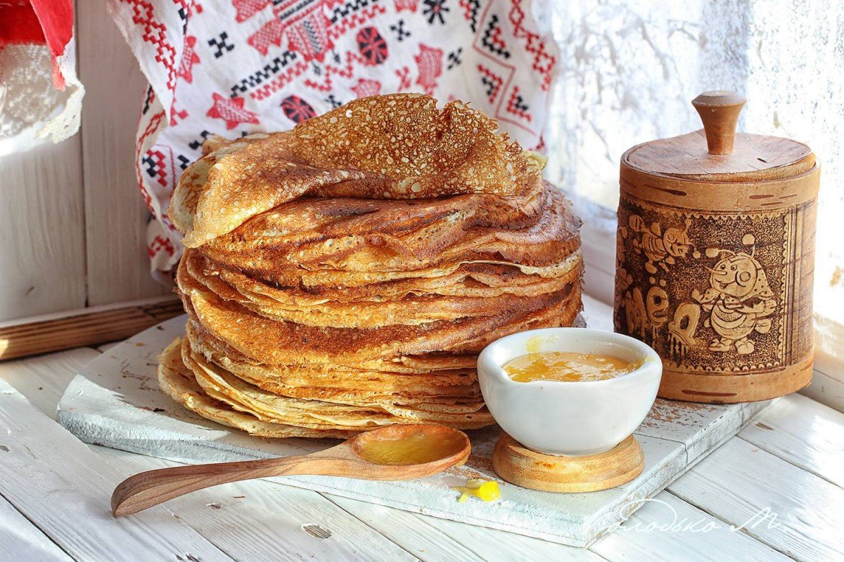 Натюрморт с блинами