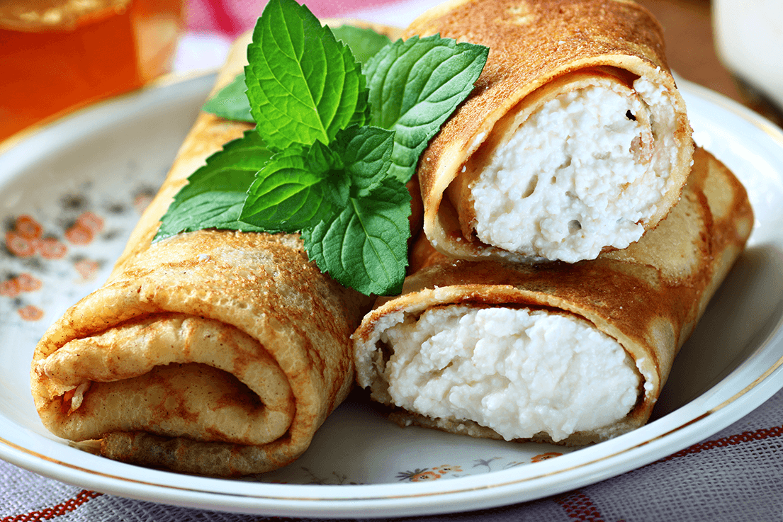 Блинчики с яблоком и корицей
