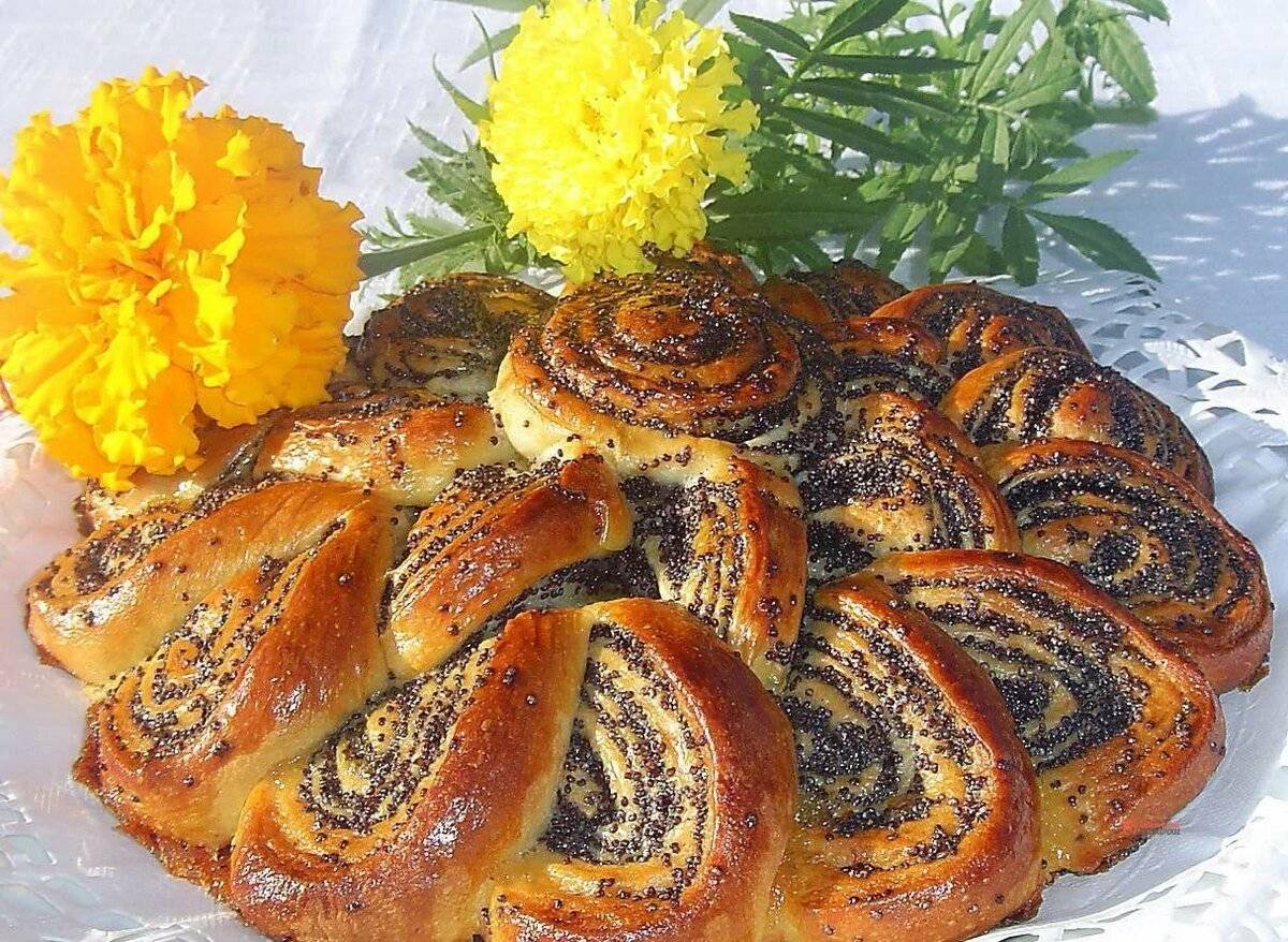 Пирог рулет с маком Бабушкина салфетка