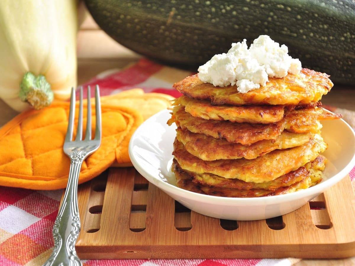 Кабачковые оладьи с творогом