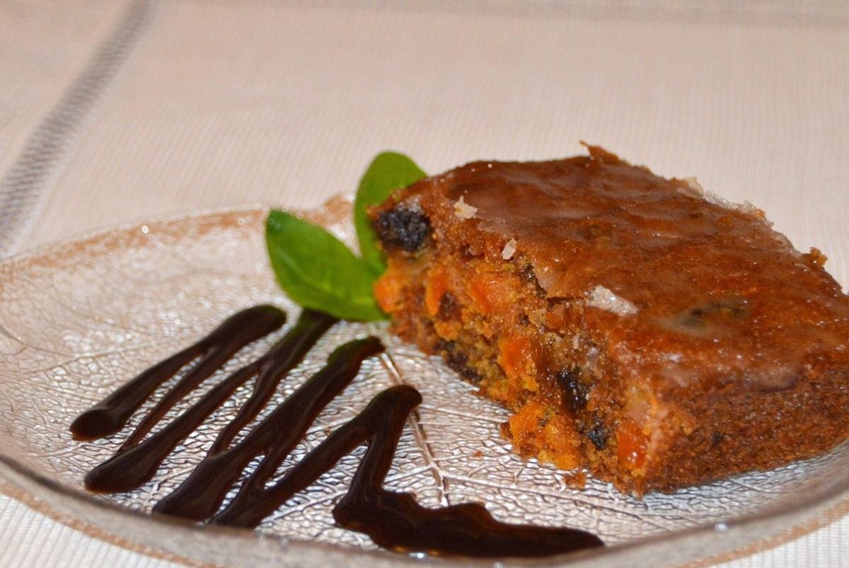 Морковный пирог с корицей